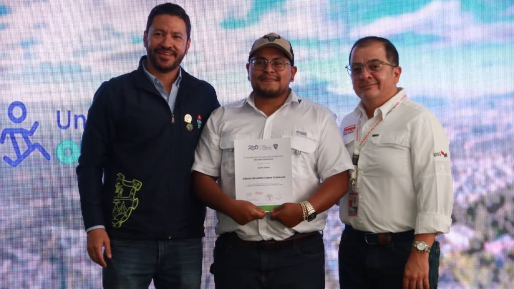 Talleres de construcción liviana  | Alejandro Meoño