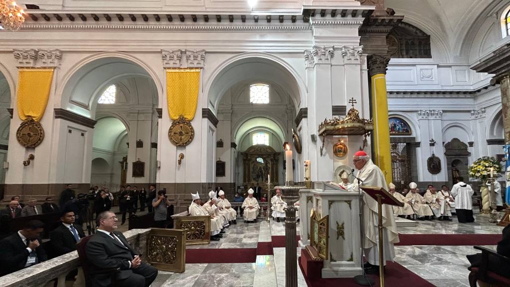 Misa en Catedral Metropolitana por primer aniversario del nombramiento del papa León XIV | Omar Solís/EU