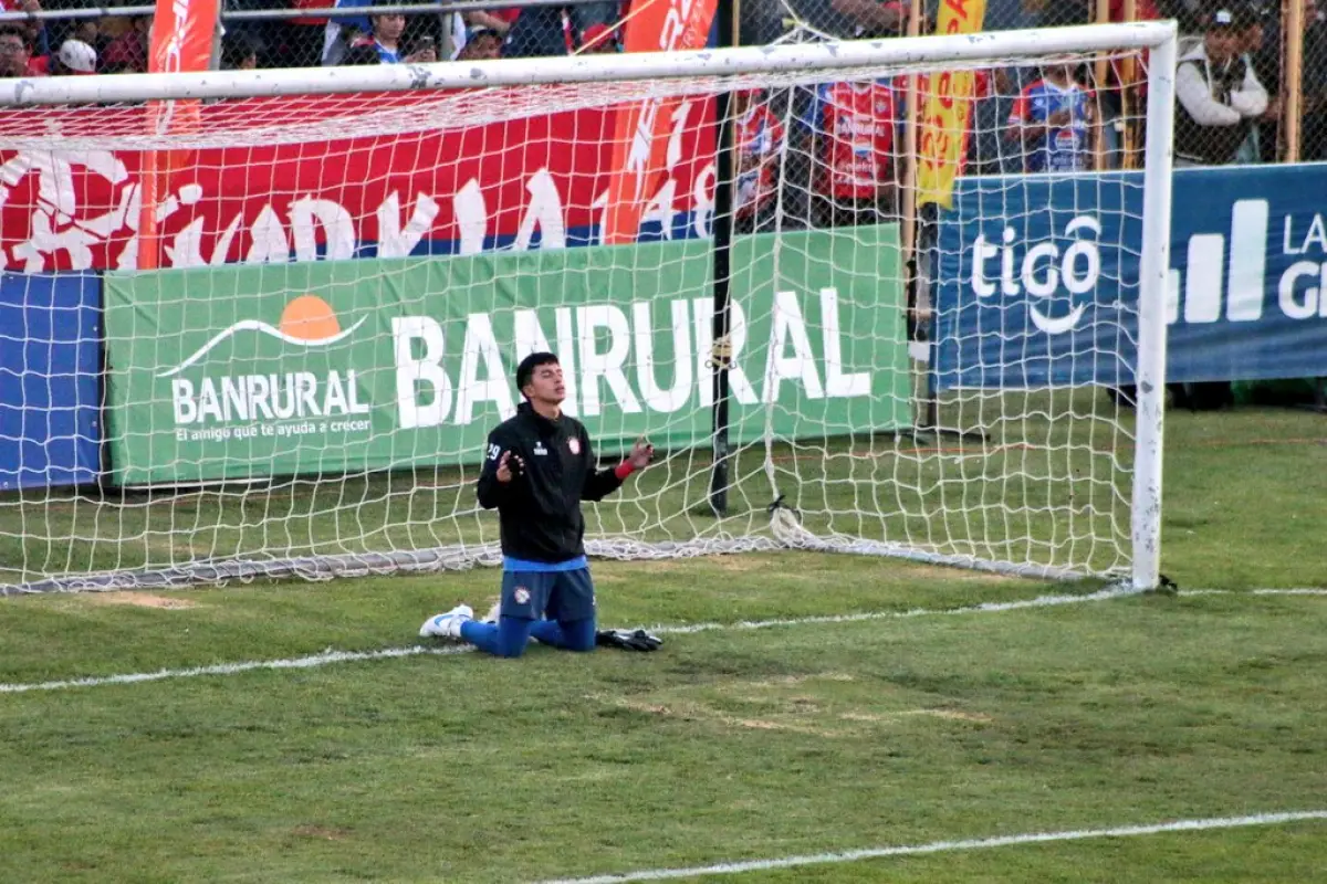 Esturado Chang, portero de Xelajú 