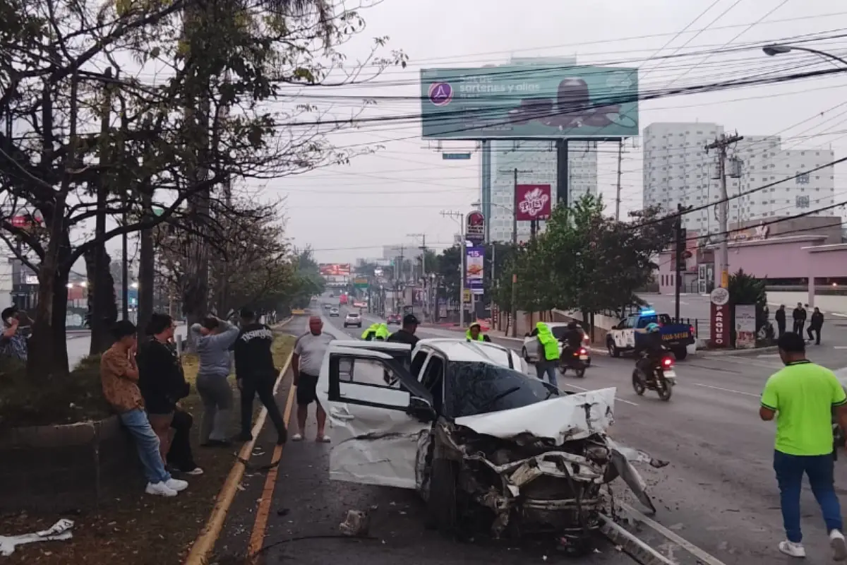 En el accidente de la Calzada Roosevelt, el conductor involucrado dio positivo a la prueba de alcoholemia., Policía MT.