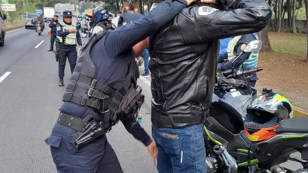 Desarrollan operativos contra carreras clandestinas | PNC