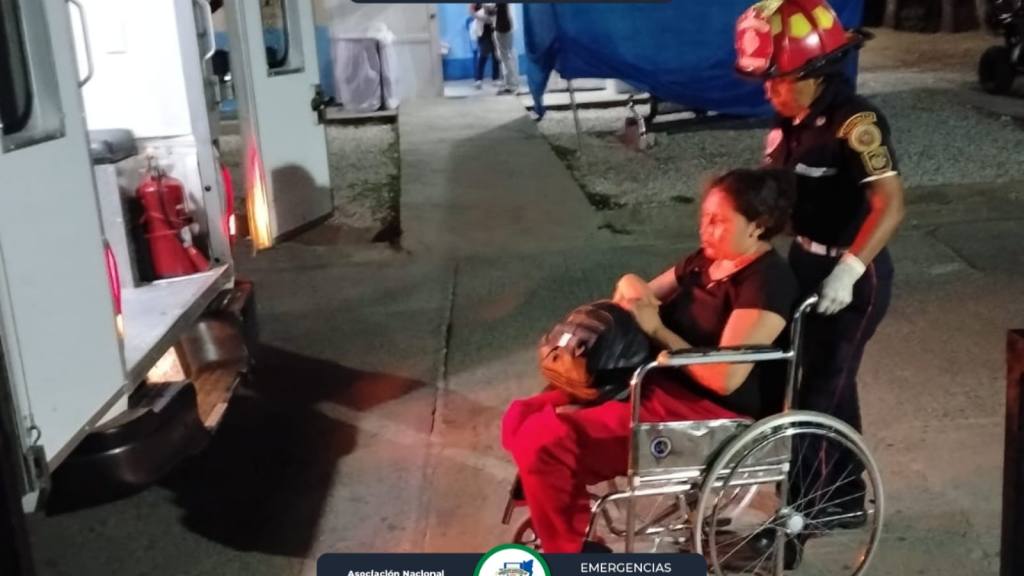 Accidente de autobús en ruta al Atlántico deja 15 heridos | Bomberos Municipales Departamentales