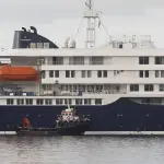 Uno de los franceses evacuados del crucero por brote de hantavirus presenta síntomast
