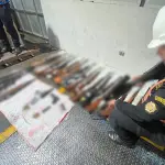 Hallan armas en caja de encomiendas en puerto Santo Tomás de Castillat