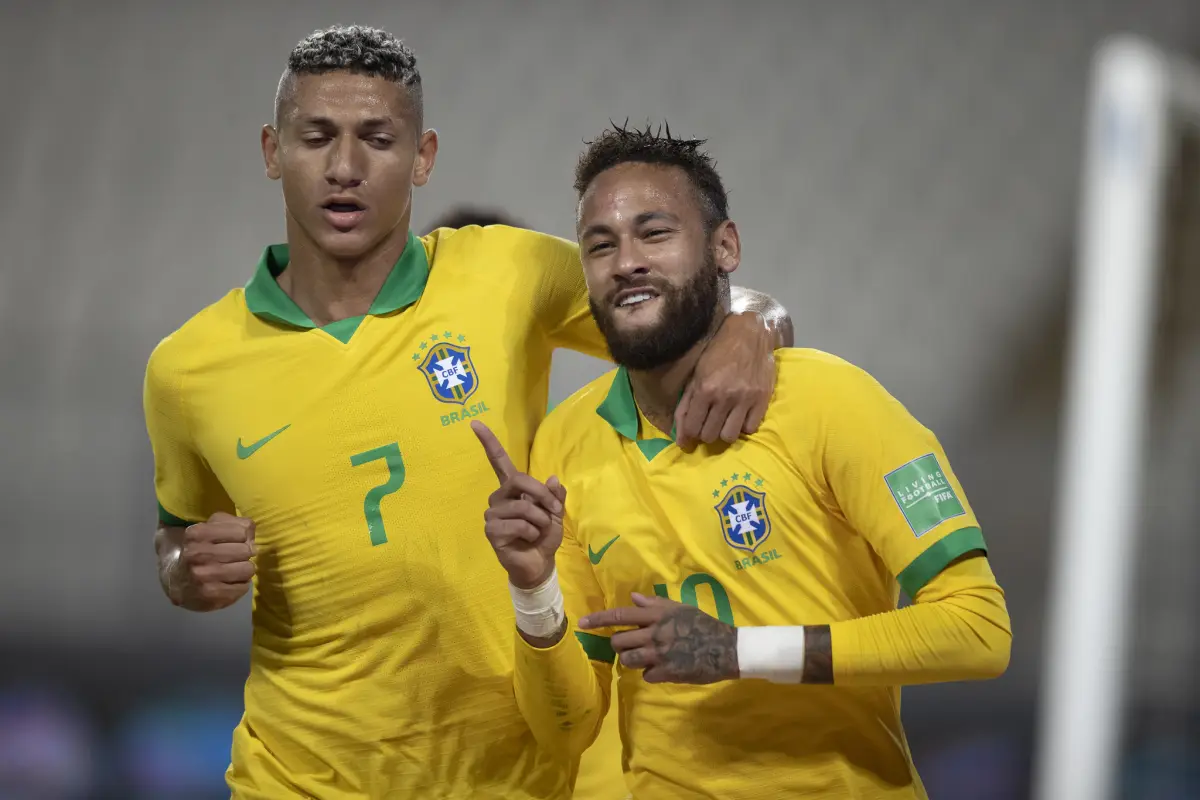 Neymar celebra un gol de la Selección de Brasil en Eliminatorias - CBF