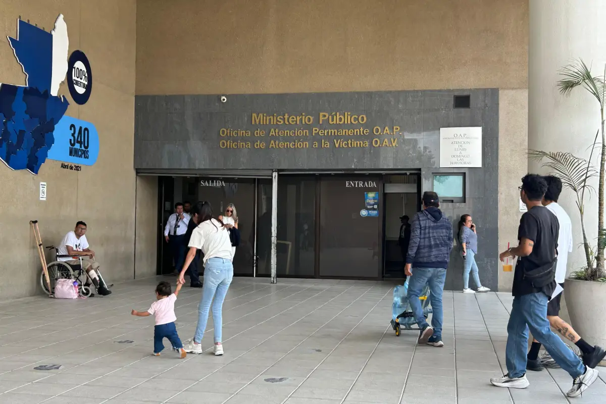 Sede del Ministerio Público, en zona 1, tras retiro de primer punto de control de ingreso., Omar Solís/Emisoras Unidas
