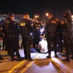 Policía se enfrenta a delincuentes en avenida Bolívart