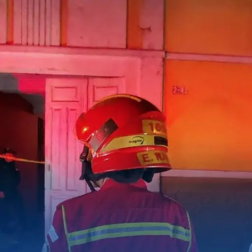 Las víctimas fueron localizadas dentro de un hotel de la zona 1. ,Bomberos Municipales