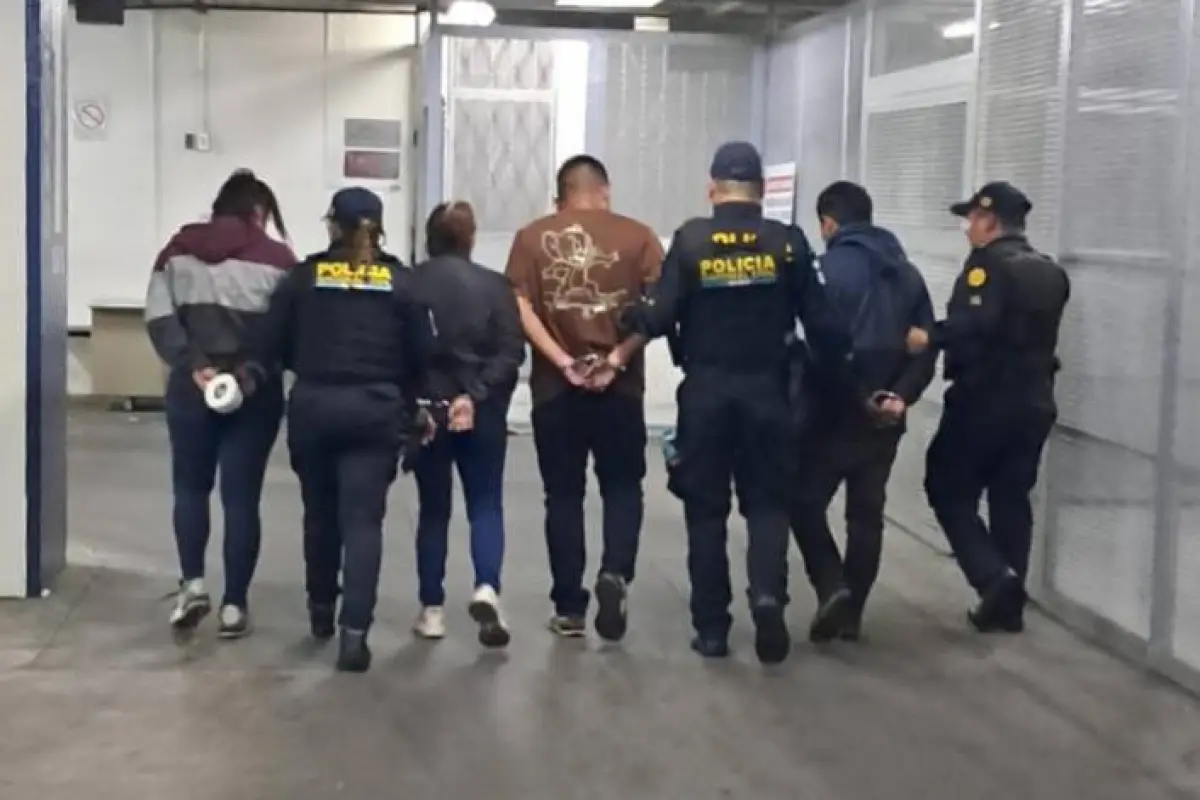 Los sospechosos fueron trasladados a la Torre de Tribunales., PNC