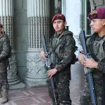 Guatemala blinda a su Ejército con ayuda de EE.UU. para esquivar los carteles en sus filast