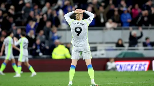 El City empata ante el Everton y deja la Premier en manos del Arsenal