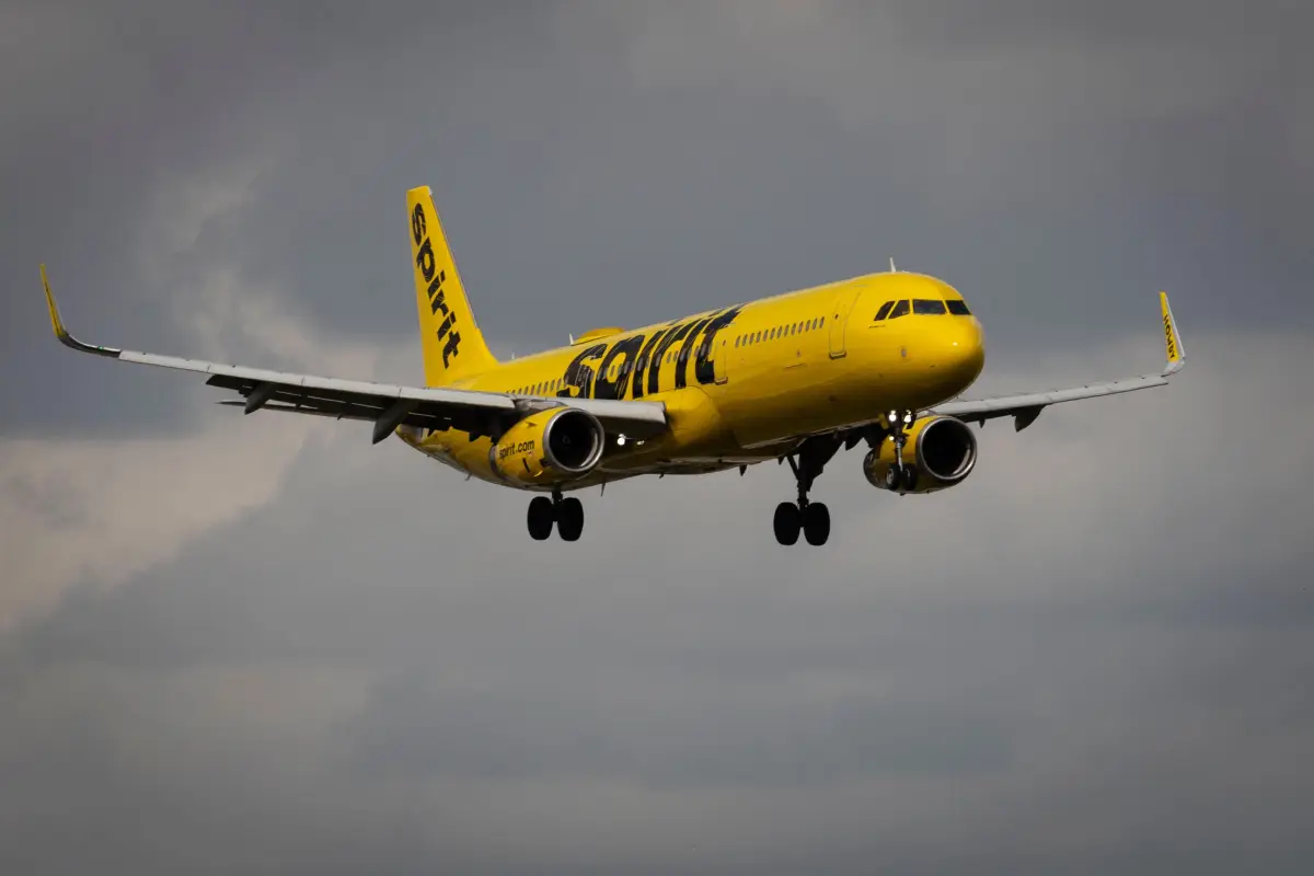 Quiebra de Spirit Airlines sacude EE. UU., Redes sociales.