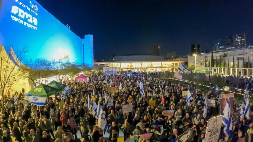 Cientos de israelíes se manifiestan contra el Gobierno de Netanyahu