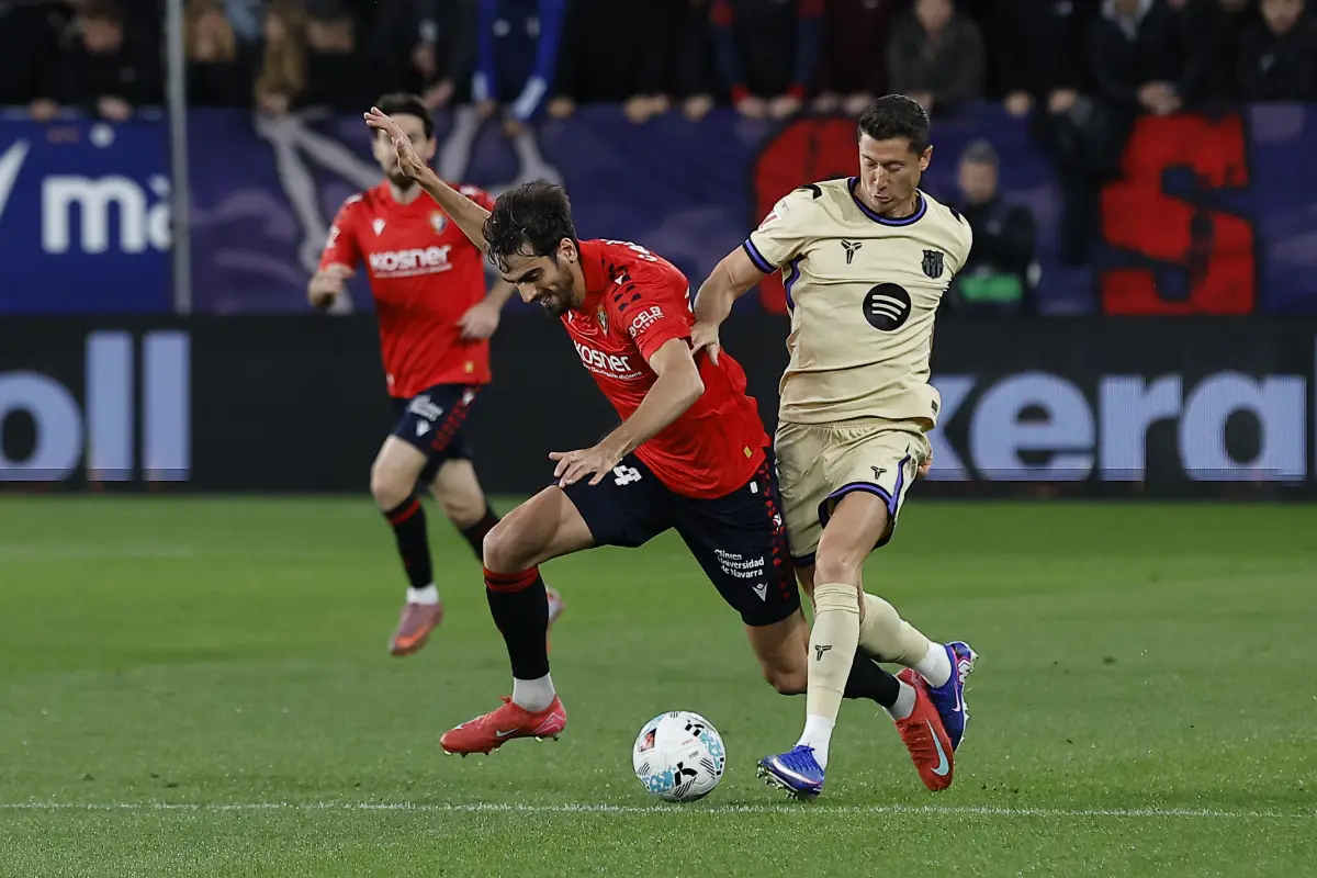 Acción entre Osasuna y Barcelona en El Sadar 