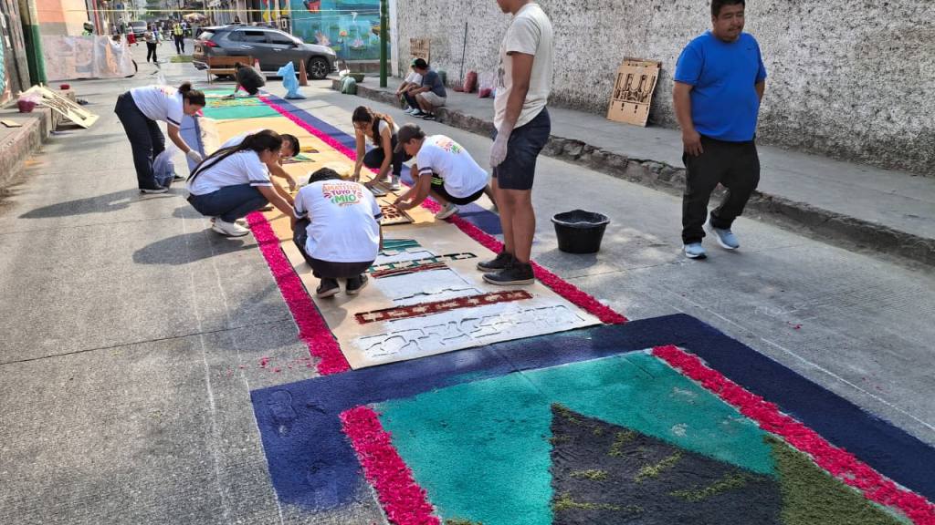 Feria de Amatitlán llena de color y fe sus calles y avenidas | Alex Meoño