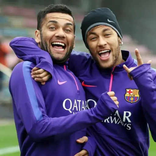 Dani Alves visitará Guatemala en el Día del Padre 