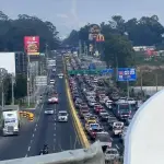Aumenta el tránsito vehicular en la carretera al Pacíficot