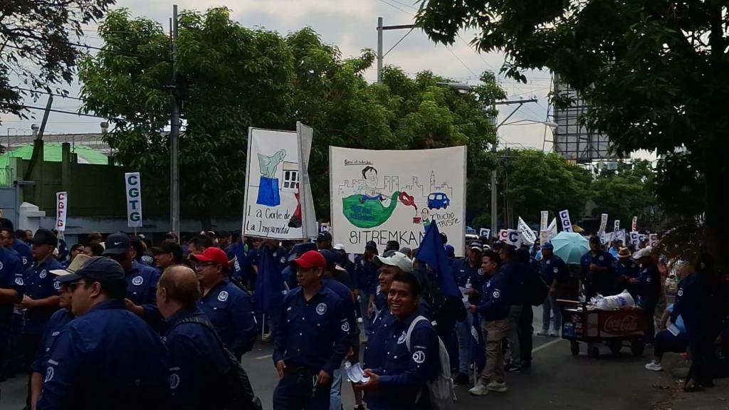 Sindicalistas conmemoran el Día del Trabajo con marcha | Alex Meoño