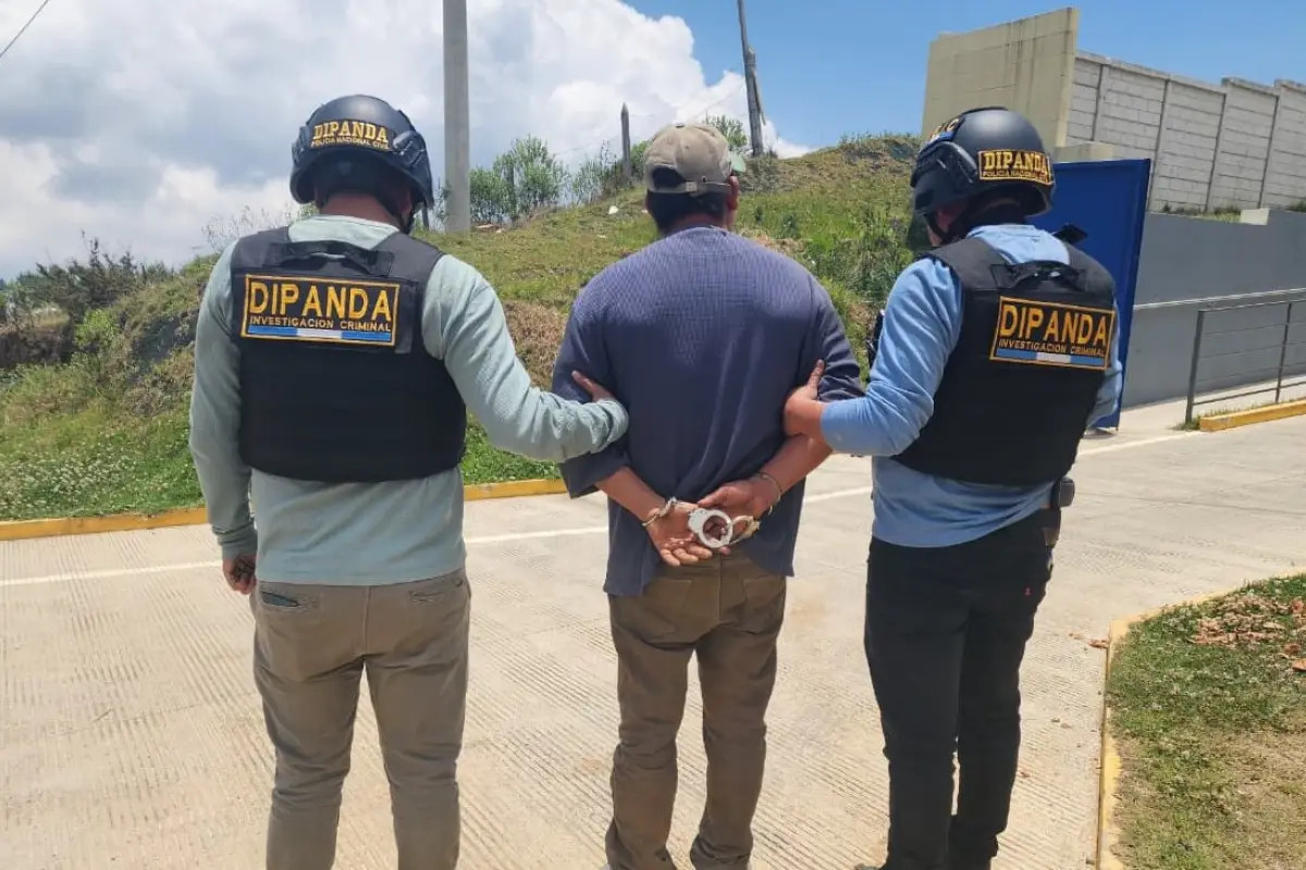 El salvadoreño detenido fue llevado hasta la frontera con El Salvador para ser entregado., PNC de Guatemala.