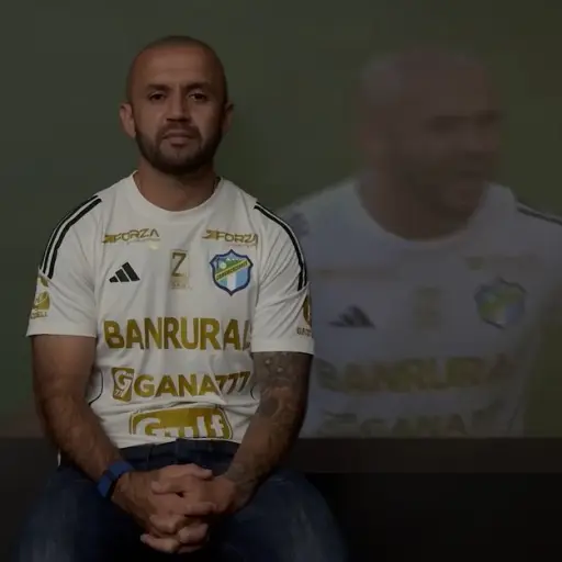 José Contreras anunció su retiro del futbol profesional  