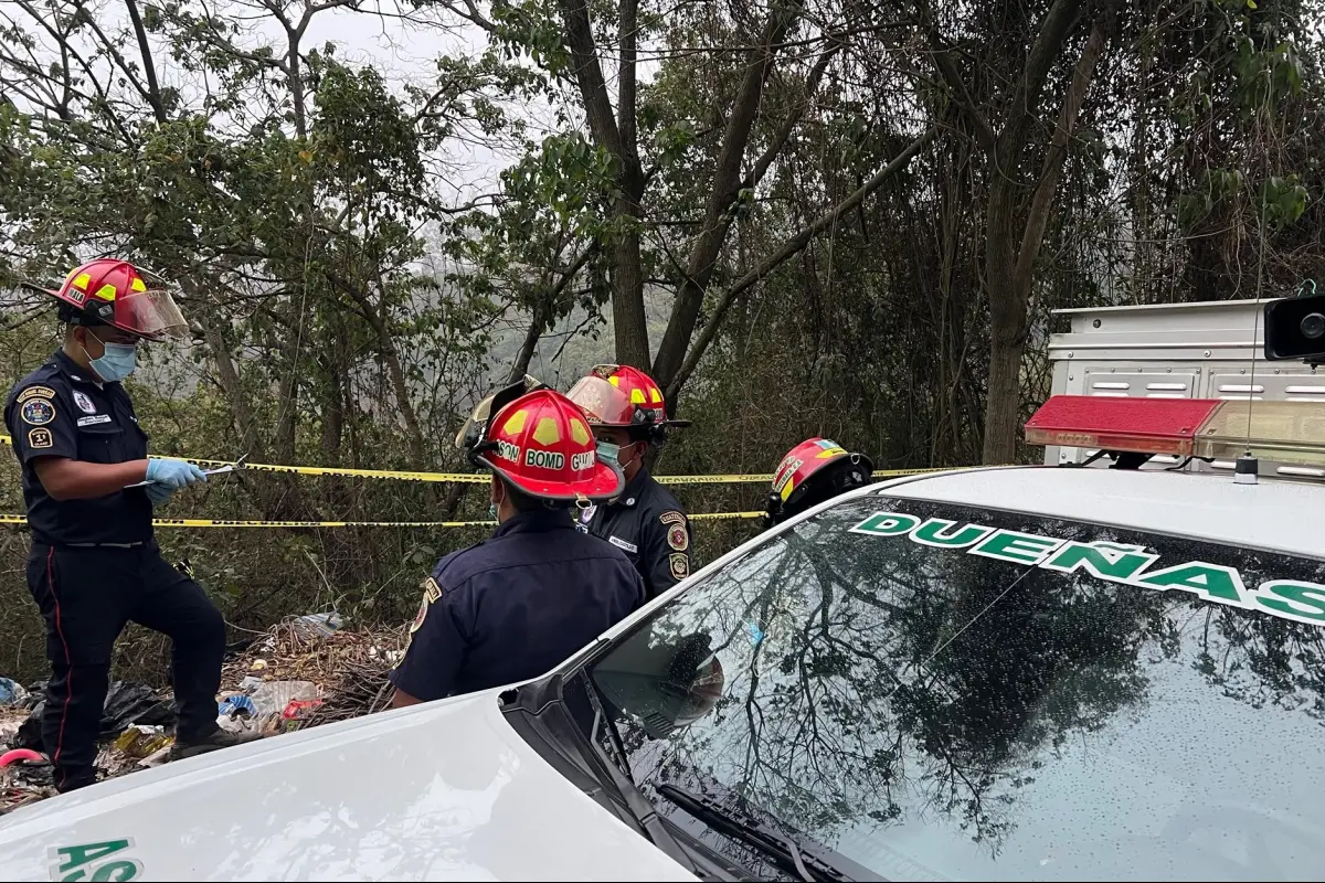 El hallazgo de las víctimas mortales causó conmoción en San Miguel Dueñas., Bomberos Municipales Departamentales. 