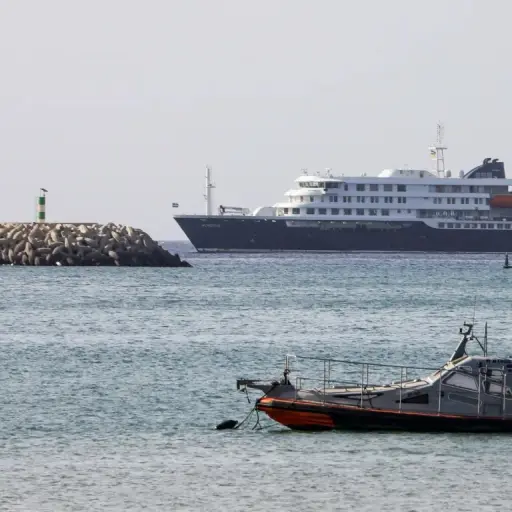 El brote se reportó cuando el crucero permanecía en Cabo Verde. ,EFE