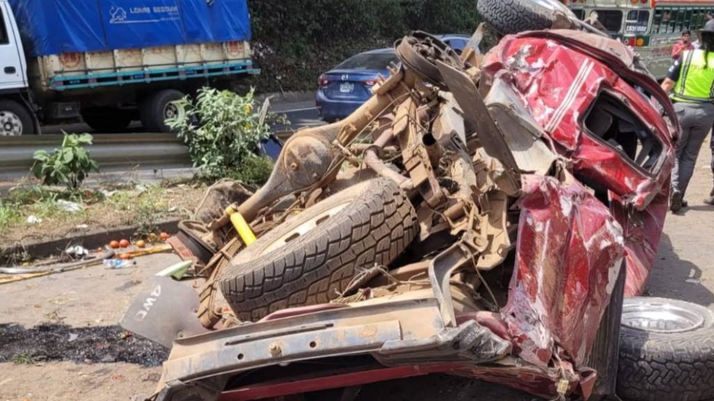 Colisión deja dos fallecidos en el kilómetro 101 de la ruta Interamericana | Bomberos Municipales Departamentales