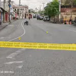 Las autoridades continúan investigando el hecho armado en la zona 18. ,Bomberos Voluntarios.