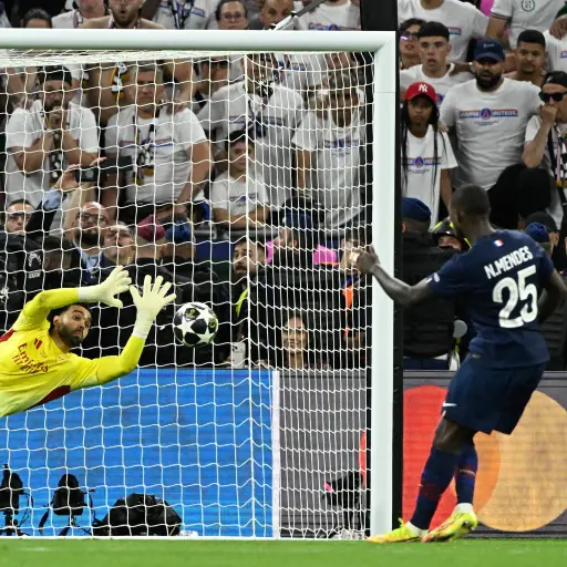 El portero del Arsenal David Raya.