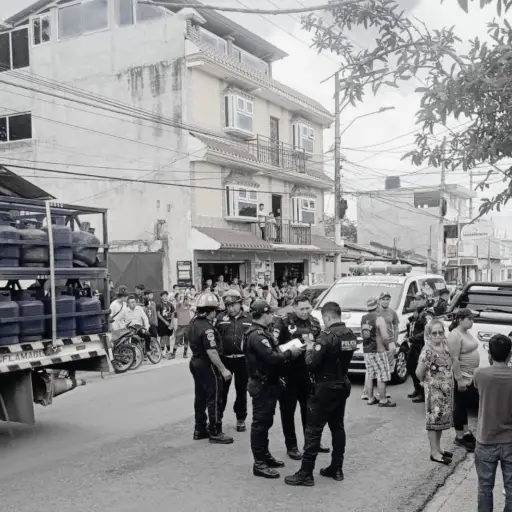 En la zona 3 de Fraijanes murió una niña de 9 años. ,Bomberos Municipales Departamentales. 