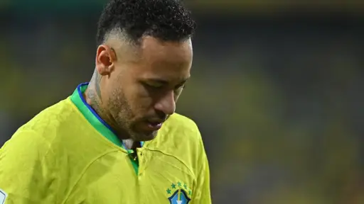 Crece la preocupación en Brasil por Neymar