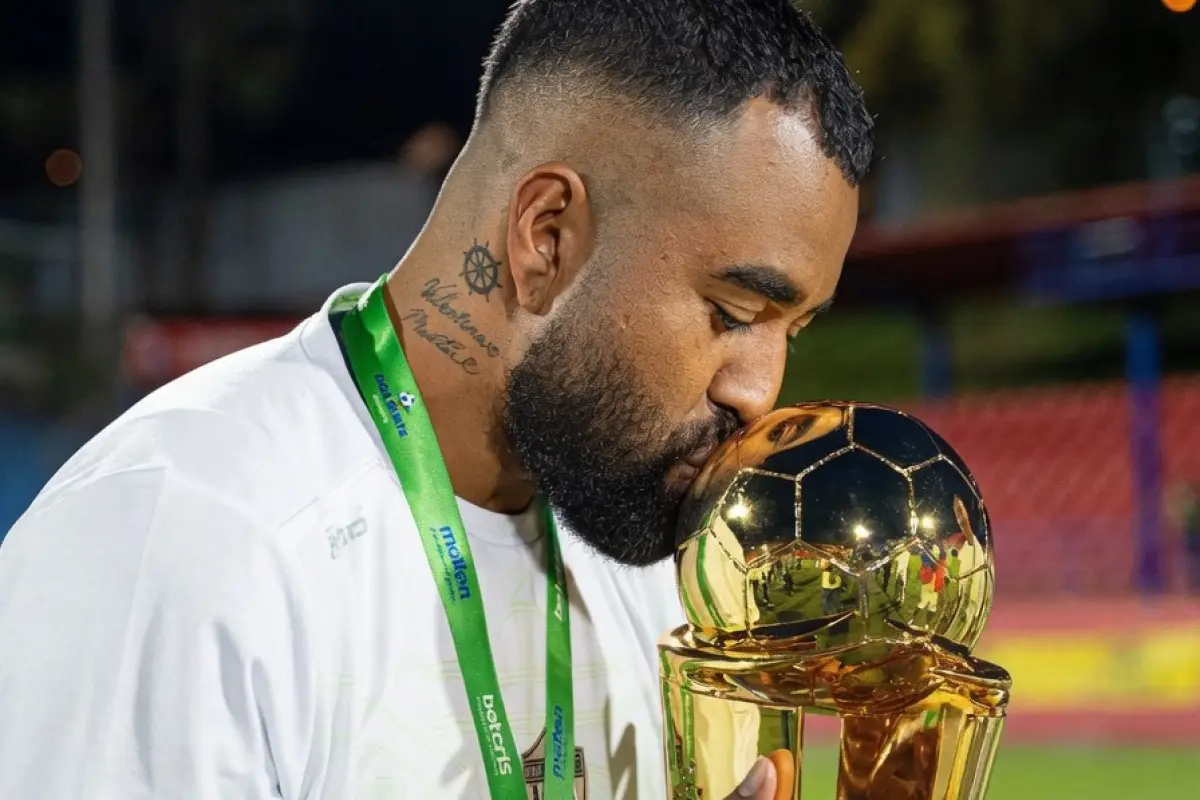 Dewinder Bradley deja al Antigua G. F. C.  