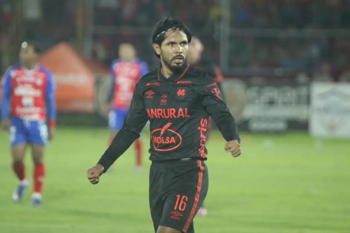 José Morales celebrando en la final del Clausura 2026