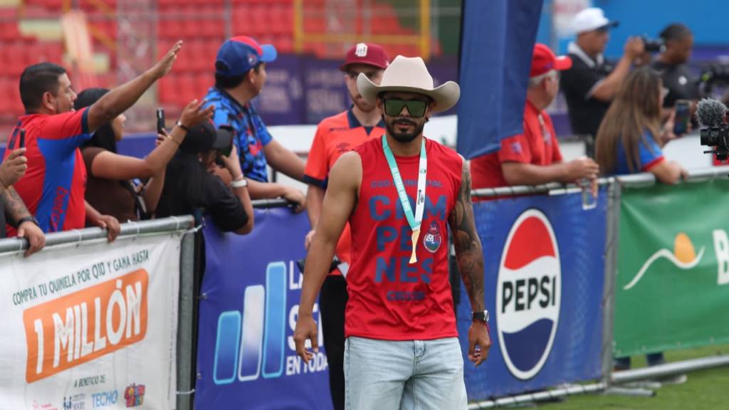 Municipal celebra con su afición la copa 33 de Liga Nacional | Alex Meoño