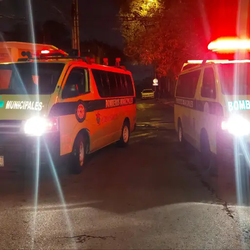 Área donde fue localizada la persona fallecida en zona 3. ,Bomberos Municipales