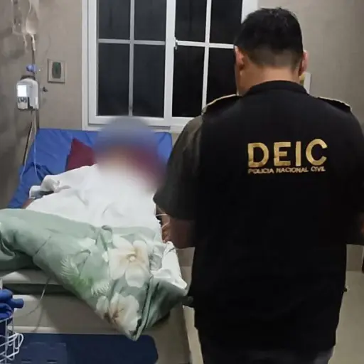 Los ciudadanos hondureños fueron ingresados a una clínica en Puerto Barrios, Izabal, tras el ataque en el área fronteriza. ,Ministerio de Gobernación