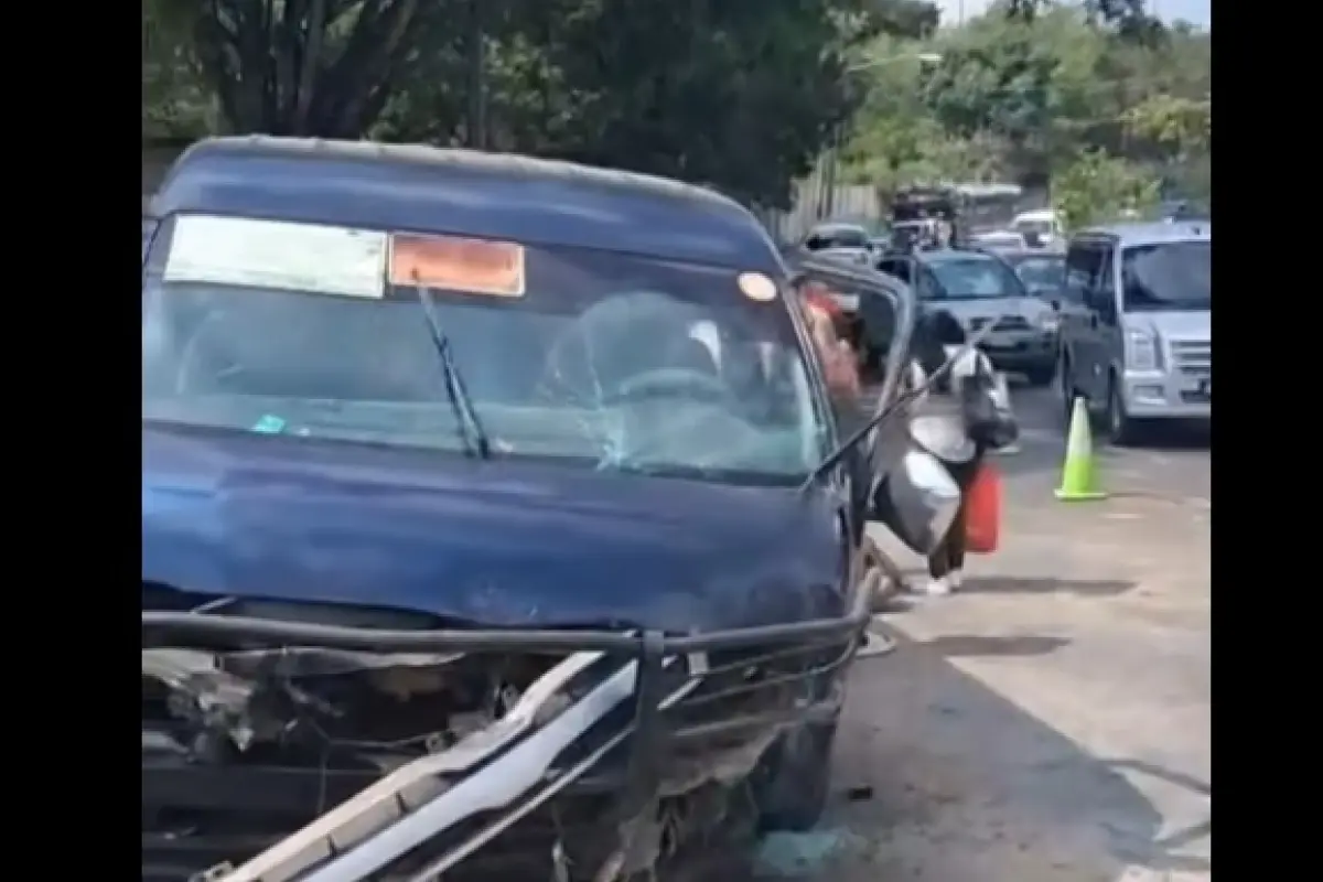 El automotor chocó contra un muro., Captura de pantalla.