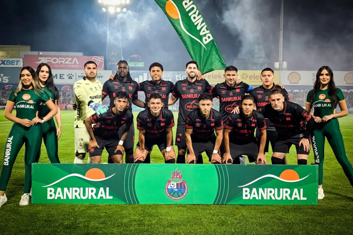 Municipal logró esta noche la copa 33 en Quetzaltenango