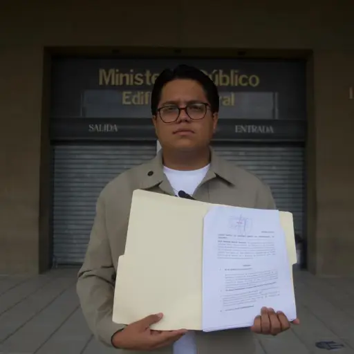 El diputado David Illescas presentó una denuncia en el Ministerio Público contra dos agentes fiscales. ,Omar Solís/Emisoras Unidas