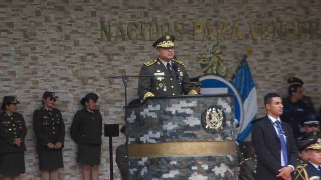 Acto de ascensos en las filas del Ejército de Guatemala. | Omar Solís/EU