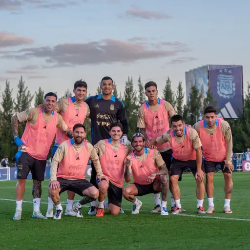 Entreno de la selección argentina en el predio de la AFA - instagram @leobalerdi5