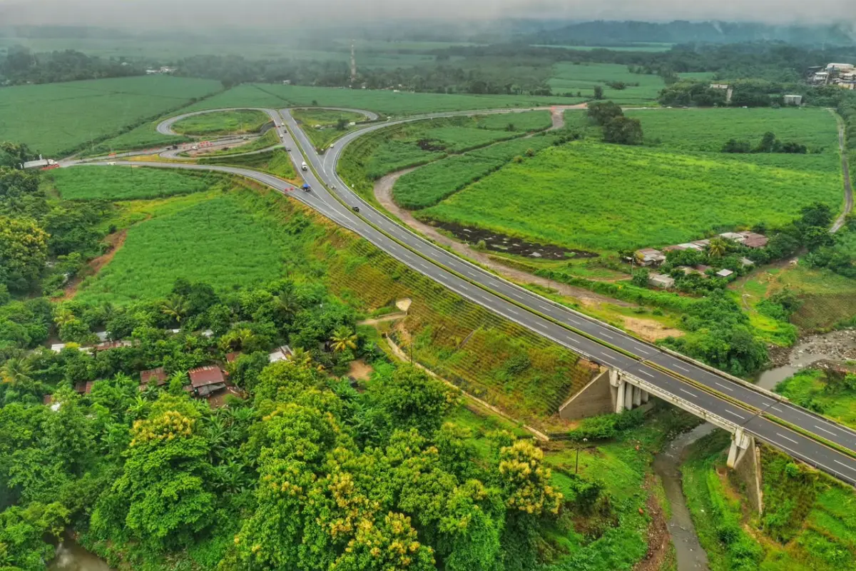 Autopista Xochi, Cortesía