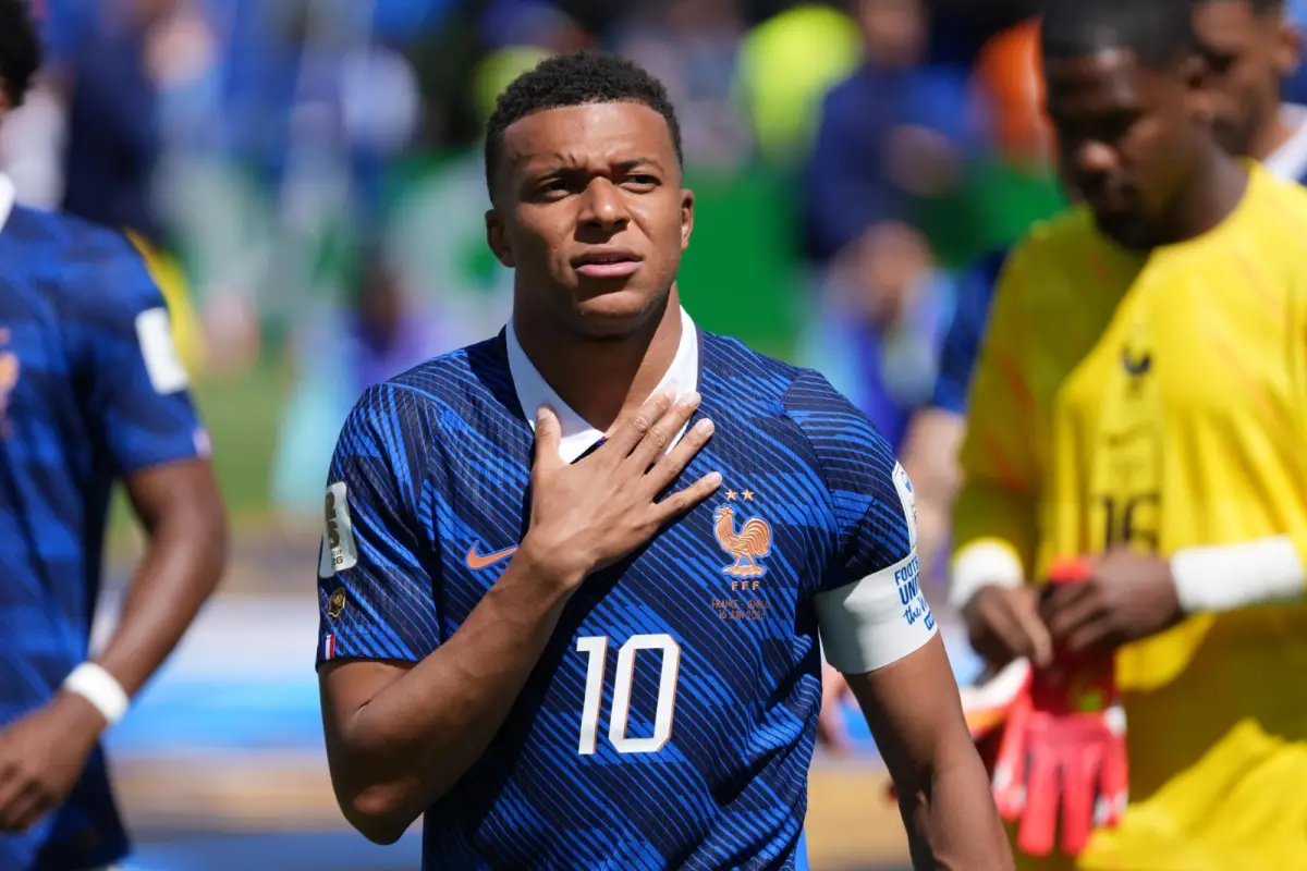 Mbappé anotó ante Senegal su gol número 13 en Mundiales., EFE