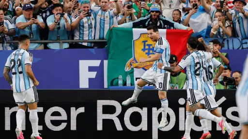 Messi iguala el récord histórico de Klose con 16 goles en el máximo torneo del futbol