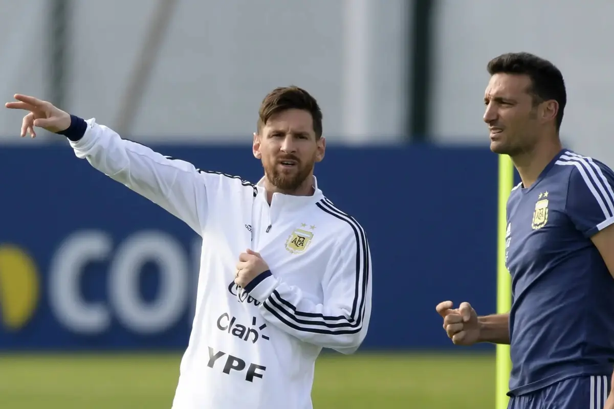 Messi Scaloni, Facebook