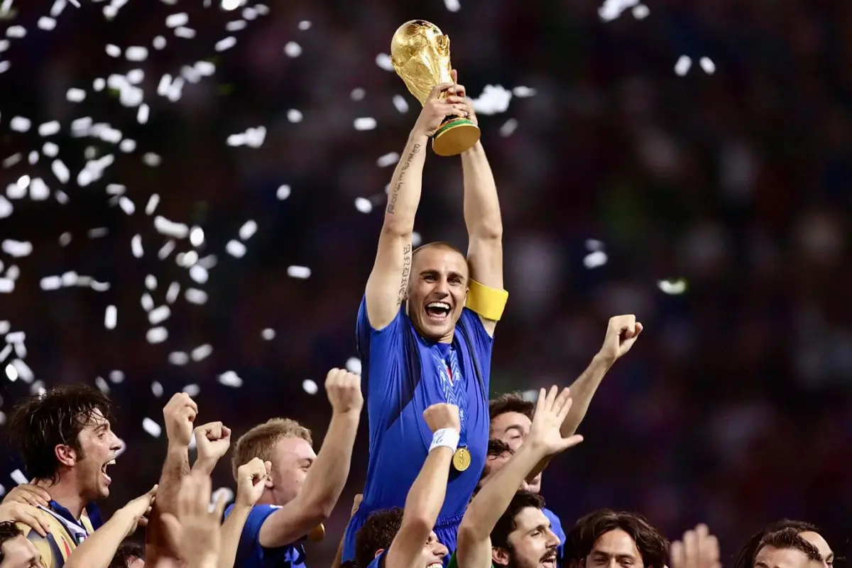 Cannavaro fue campeón con Italia en el Mundial 2006., FIFA