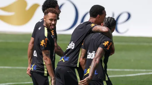 ¿Me extrañaron? La broma de Neymar en el entrenamiento de Brasil
