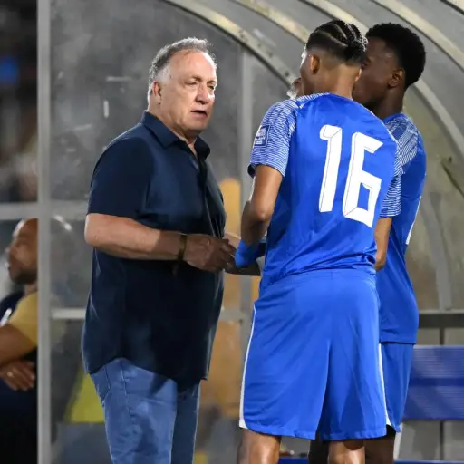 Con 78 años, Dick Advocaat, seleccionador de Curazao, es el entrenador más veterano del Mundial 2026 ,FIFA