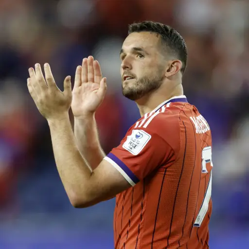 John McGinn de Escocia saluda a sus seguidores después de ganar el partido de la fase de grupos de la Copa Mundial de la FIFA 2026