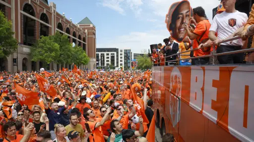 El autobús naranja revolucionó Arlington